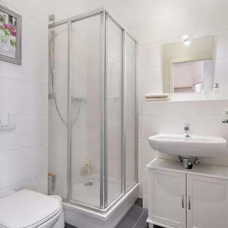 Gemuetliches 10min Zur Neustadt -netflix- Drezno